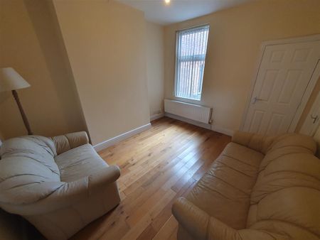 Kingsland Avenue, Chapelfields, CV5 - Photo 4