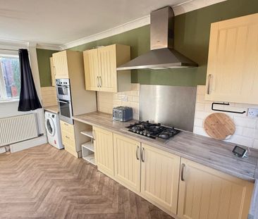 Deightonby Street, Thurnscoe, ROTHERHAM - Photo 5