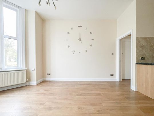 Cornwallis Gardens, Hastings, TN34 1LP - Photo 1