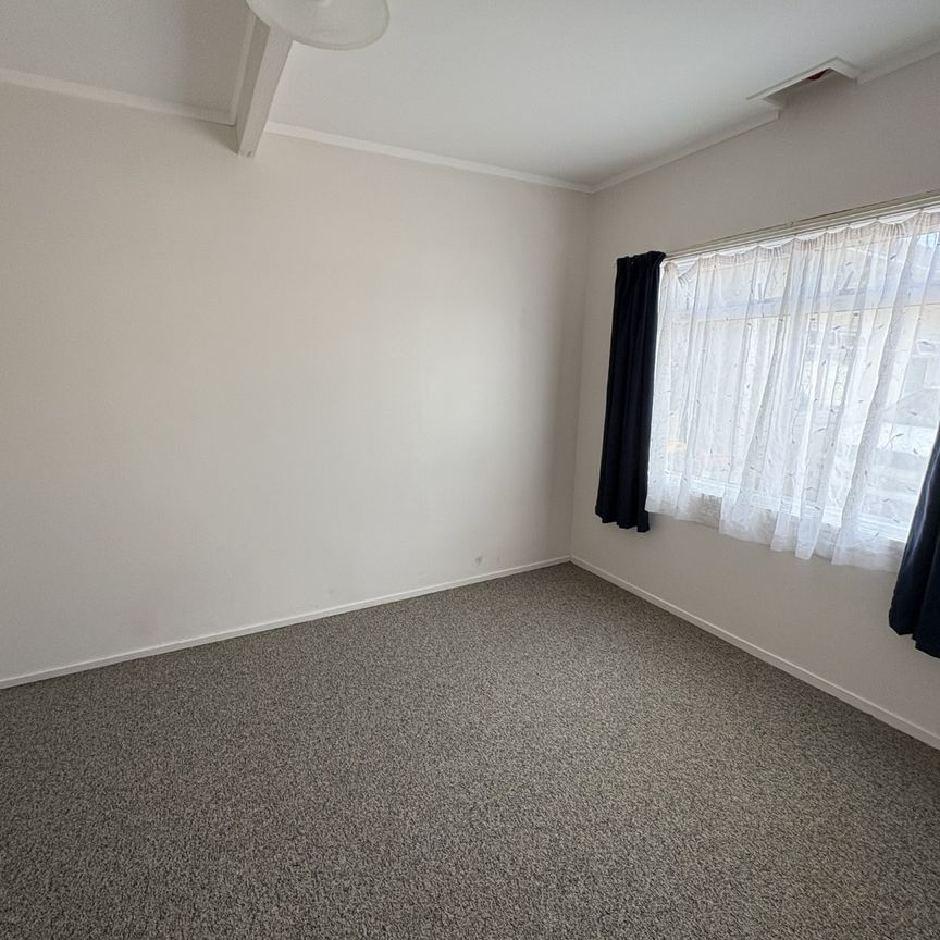 Spacious One-Bedroom unit for rent - Prime central location - Victoria - Photo 1