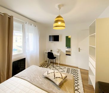 ROUTE DE DARNETAL Roommate 4 Bedrooms at Rouen - Photo 1