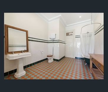 Comfort, Character and Space - Ideal Family Living - Photo 4