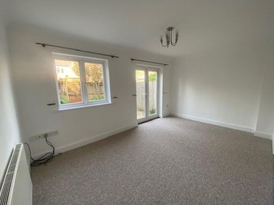 4 bedroom townhouse to rent - Photo 1