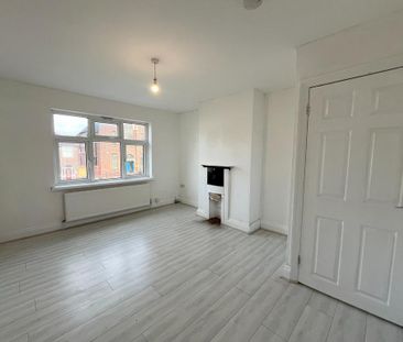 3 bedroom detached house to rent - Photo 2