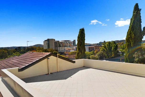 “Location! Location!” - Photo 1