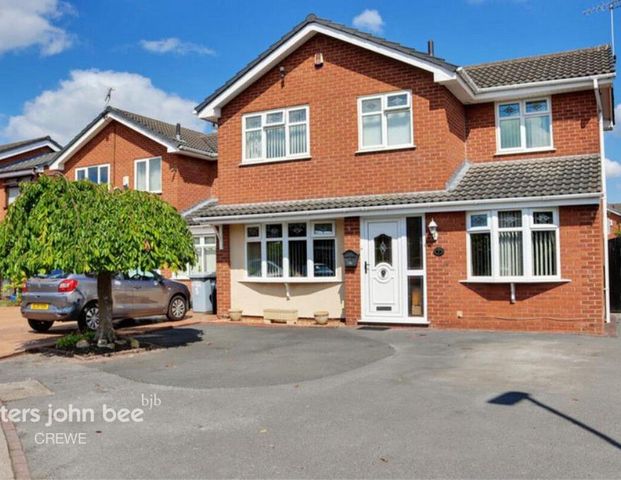 3 bedroom detached house to rent - Photo 1