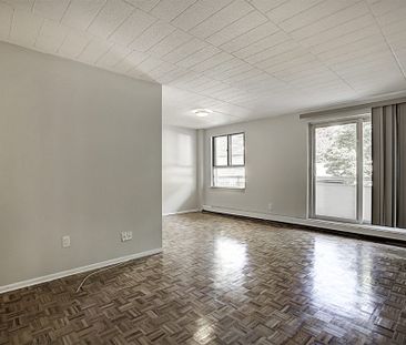 Millard Manor Apartments - Photo 1