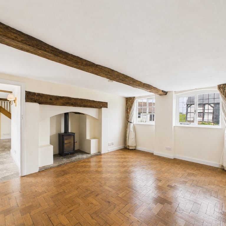 4 bedroom farm house to rent - Photo 1