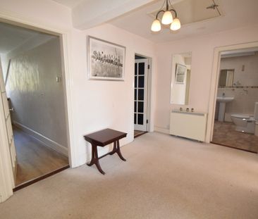 Flat 6, Red Gables, CA1 - Photo 5