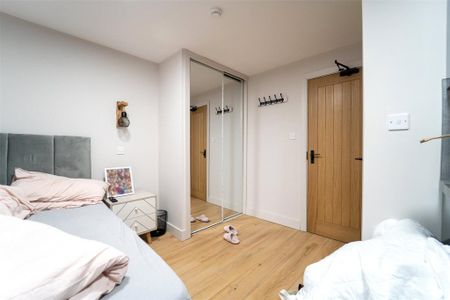 6 bedroom house to rent - Photo 3