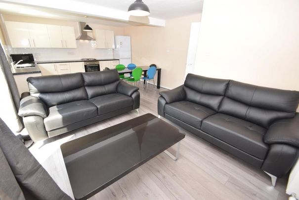 Culmington Close, Hulme, Manchester, M15 5HR - Photo 1