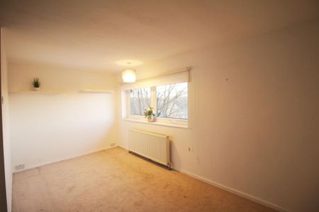 2 bedroom maisonette to rent - Photo 3