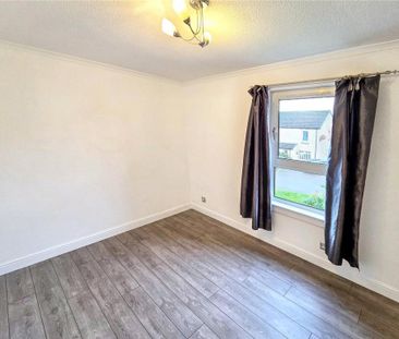 2 bedroom semi-detached house to rent - Photo 5