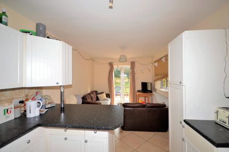 5 bedroom detached house to rent - Photo 5