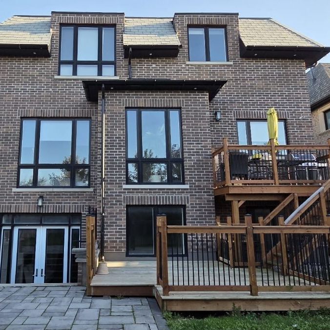 For Lease - 26 Moore Park Avenue, Toronto, Ontario - Photo 1