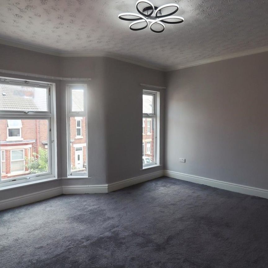 Buxton Avenue, Crewe - Photo 1