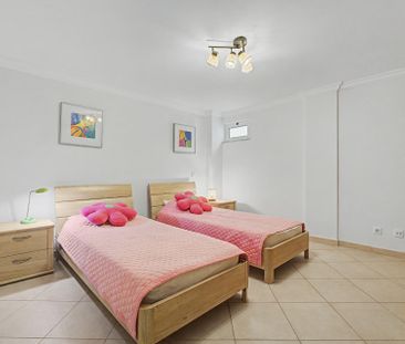 ARRENDAMENTO AO ANO - Moradia geminada V2 + 2 em Vilamoura, em cond... - Photo 5