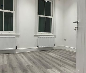 Room in a Shared House, Lakehall Road, CR7 - Photo 4