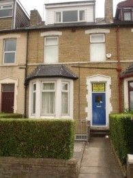 Student House - 8 Beds - Bradford - Photo 1