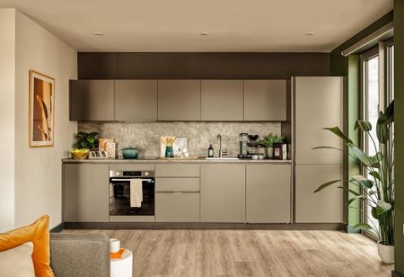 3 bedroom flat to rent - Photo 4