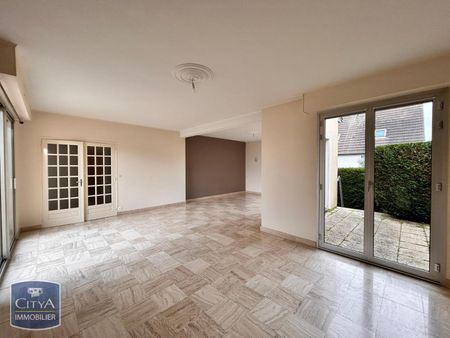 Location Maison 6 pièces 169m² LAVAL 53000 - Photo 2