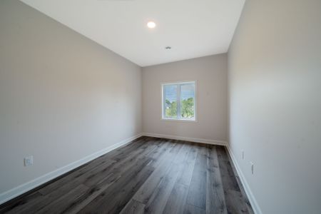 For Lease - 440 Wellington Street Unit# 20, Wellington North, Ontario - Photo 2