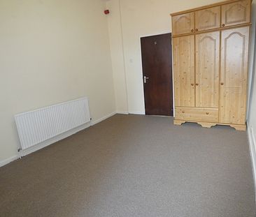 Chesterfield Road Flat 4 - Photo 6
