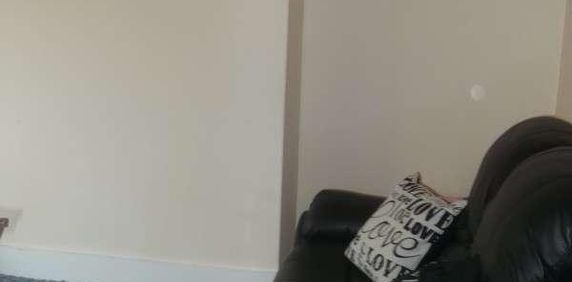 Ashville Grove, Leeds, LS6 - Photo 2
