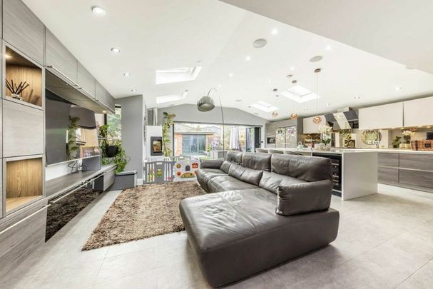 Tudor Drive, Kingston Upon Thames, KT2 - Photo 1