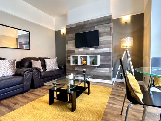 7 Bed End Terrace, Ramilies Road, L18 - Photo 1