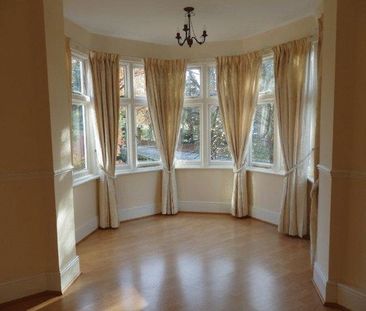 College Road, Epsom - Photo 1