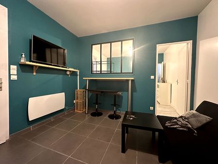 Apartment - Photo 2