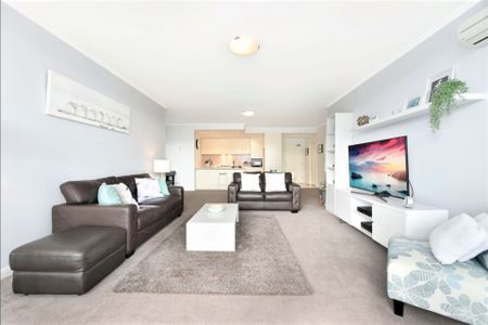 642/7 Baywater Drive, Wentworth Point - Photo 3