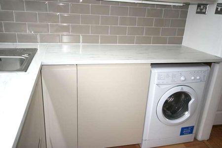 St. Leonards Road, Headington, OX3 - Photo 2