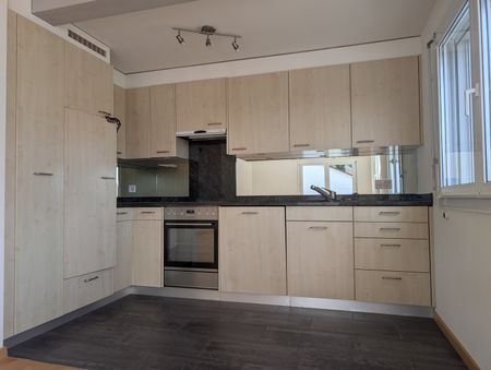 4.5-Zimmer-Maisonettewohnung mit Galerie und Balkon in Ziefen - Foto 5