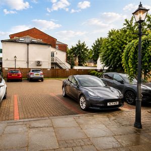 Masons Court, High Street, Ewell, Epsom, KT17 1RJ - Photo 3