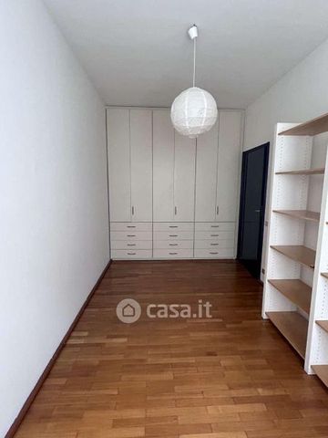 Quadrilocale in Affitto in Via Gabriele Rossetti 19 a Milano - Foto 4