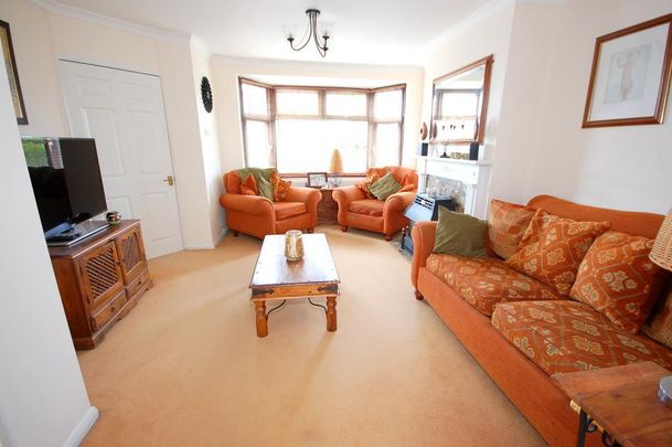 3 bedroom semi-detached house to rent - Photo 1
