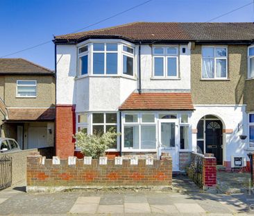 3 Bedroom House - End Terrace To Let - Photo 2