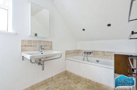 3 bedroom detached house to rent - Photo 4