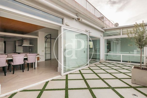 4 bedroom luxury penthouse for rent in Madrid, Spain - Photo 1