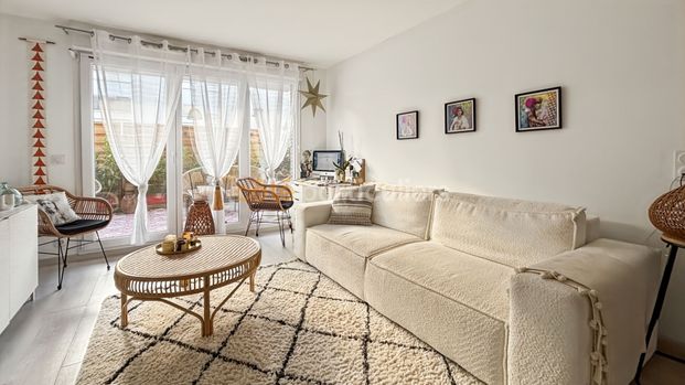 Appartement 3 pièces avec terrasse et parking - Photo 1