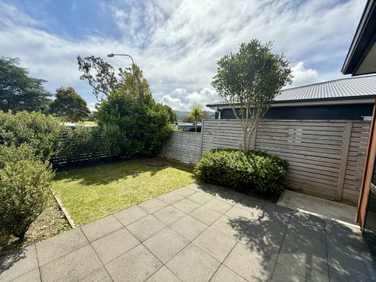 8 Avalon Park Drive, Avalon - Photo 1