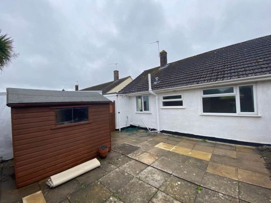 Worle, Weston-super-Mare, North Somerset - Photo 1