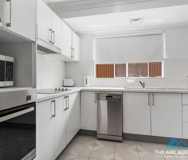 Great Townhouse in Lurnea - Photo 6