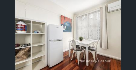 Room available now in this well maintained rooming house! - Photo 4