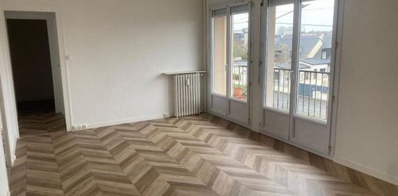 Appartement à louer, 5 pièces - Angers 49000 - Photo 2