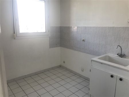 Location Appartement 3 pièces 54m² MONISTROL SUR LOIRE 43120 - Photo 2