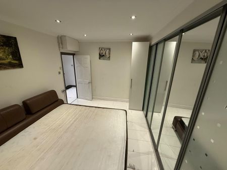 4 bedroom house to rent - Photo 3