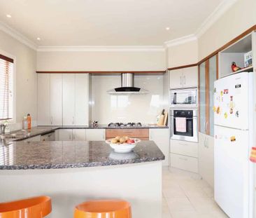 4 Bedroom 2 Bathroom in Macleans Zone - Photo 3